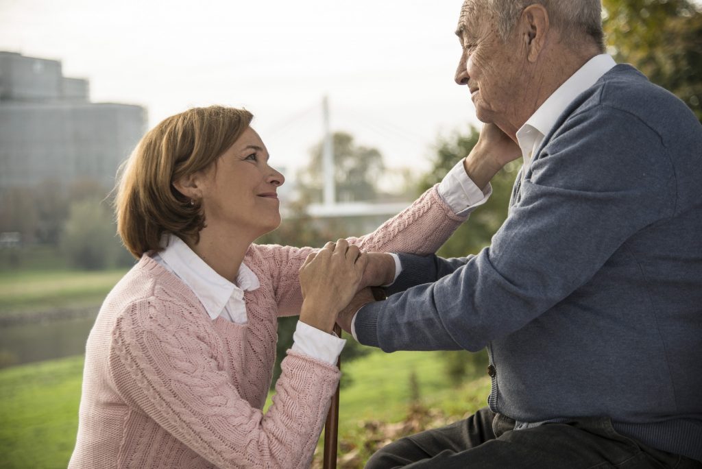 Approaches and Strategies to Use When Your Elderly Parent Refuses to Move Out Of Their Home